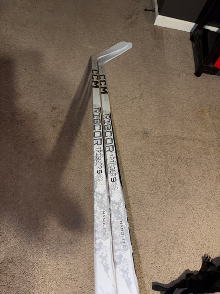 Senior CCM RibCor Trigger 9 Pro Right Handed Hockey Stick P29 (New)