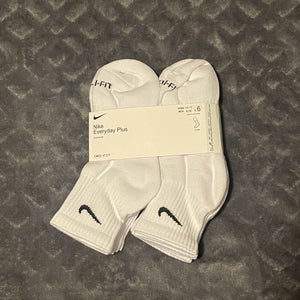 Nike Everyday Plus Socks - 6 Pack Mid Cut White (Size L)