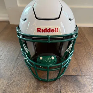 Medium Youth Riddell SpeedFlex Helmet (Used)