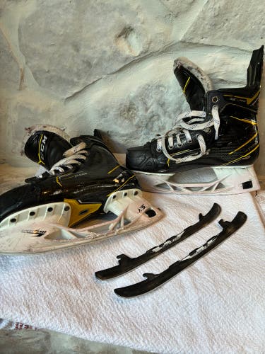 CCM Super Tacks AS3 Pro Hockey Skates Regular Width Size 5 (Used)