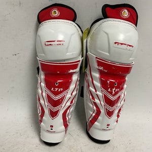 Used CCM LTP LITTLE BLACKHAWKS Youth Shin Guards White 9" 11855-S000186731