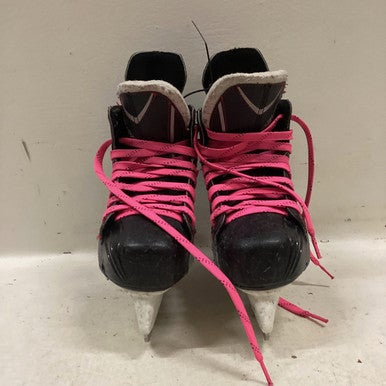 Used Bauer X200 Intermediate Hockey Skate Intermediate 3.5 11725-S000486686