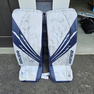 Medium Bauer Vapor 3X Goalie Leg Pads (Used)