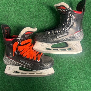 Intermediate Bauer Vapor 3X Hockey Skates | (Fit 1) Size 5 (Used)