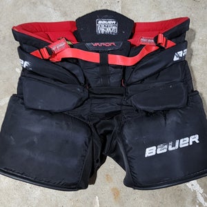 Intermediate Medium Bauer Vapor X2.9 Hockey Goalie Pants (Used)