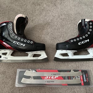 CCM EFLEX 6.9 Hockey Goalie Skates Regular Width 9 (Used)