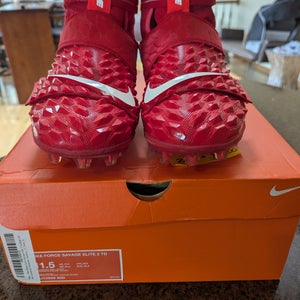 Men's Size M 11.5 (W 12.5) Nike Mid Top Force Savage Elite 2 (Like New!) University Red)