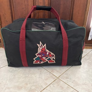 Pro Stock NHL Arizona Coyotes JRZ Coaches Duffel Carry Bag
