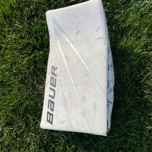 Bauer Vapor Hyperlite 2 Regular  (Used)