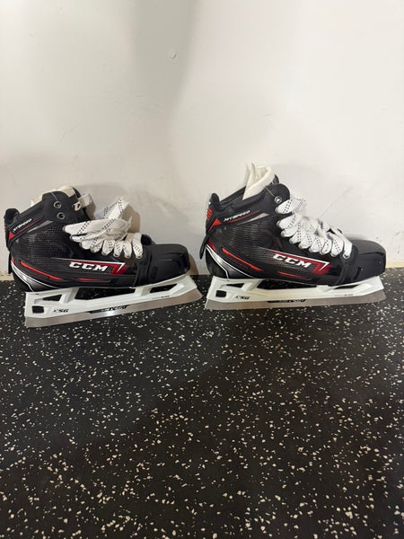 CCM JetSpeed Hockey Goalie Skates Regular Width Pro Stock 9.5 (New)