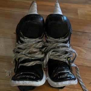 Bauer supreme M5pro Skates Size 2 Junior