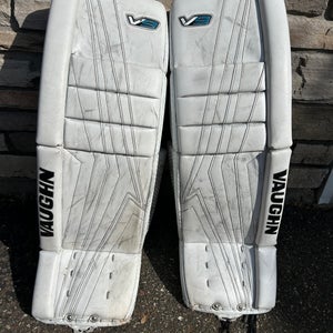 31" Vaughn Goalie Leg Pads (Used)