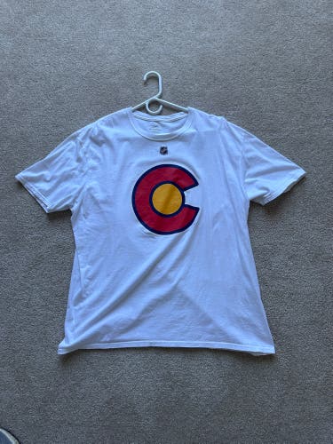Colorado Avalanche Nathan MacKinnon Reverse Retro “Shirsey” nameplate shirt