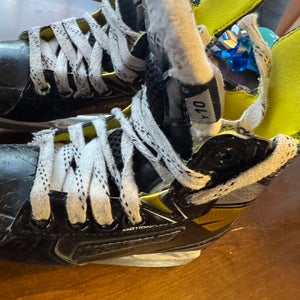 Bauer Supreme 3S Hockey Skates Regular Width 10 (Used)