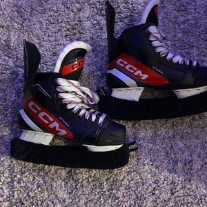 CCM JetSpeed Vibe Hockey Skates Regular Width 8.5 (New)