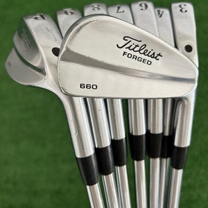Titleist 660 Forged Iron Set 3-P / Dynamic Gold X100 Extra Stiff