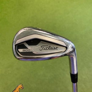 Used RH Titleist T300 Pitching Wedge Dynamic Gold Tour Issue S400 Steel