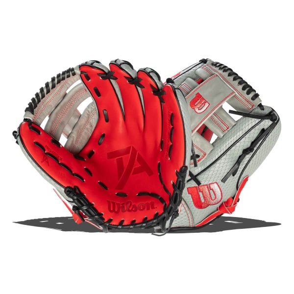 Used Wilson WBW101634115 Right Hand Thrower - Excellent Condition
