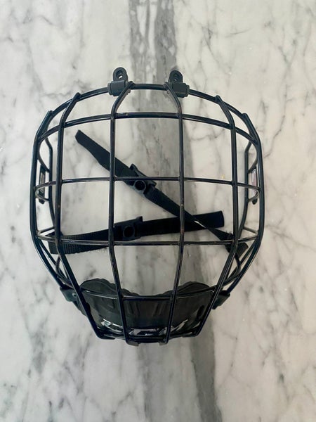 Medium  CCM FM680 Full Cage (Used)
