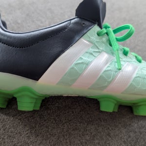 Green Women's Size M 6.5 (W 7.5) Adidas Predator 18+ Cleats (Used)