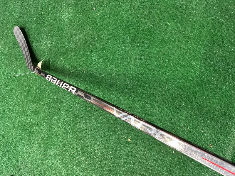 Bauer Vapor Hyperlite Hockey Stick | Junior 50 Flex