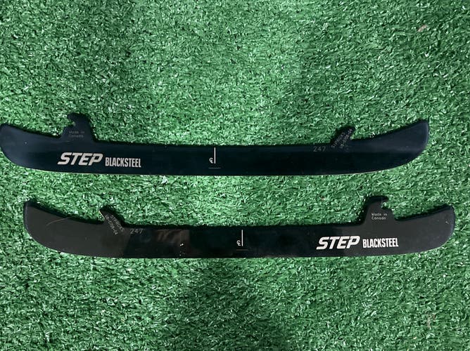 Barely Used Step STProXS Blacksteel Size 247 Runners