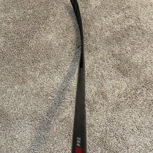 Warrior Alpha LX2 Pro P90T 80 Flex RH Stick