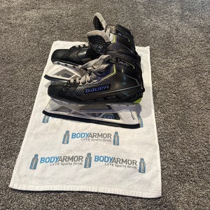 Bauer Elite Hockey Goalie Skates  9.5 (Used)