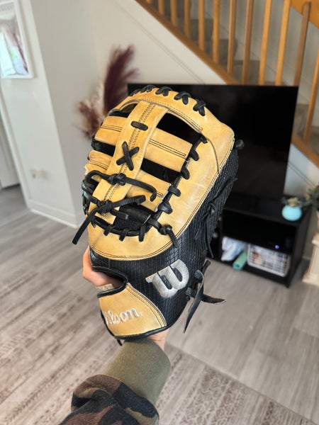 Wilson Right Hand Throw First Base A200 Baseball Glove 12.5" (New)