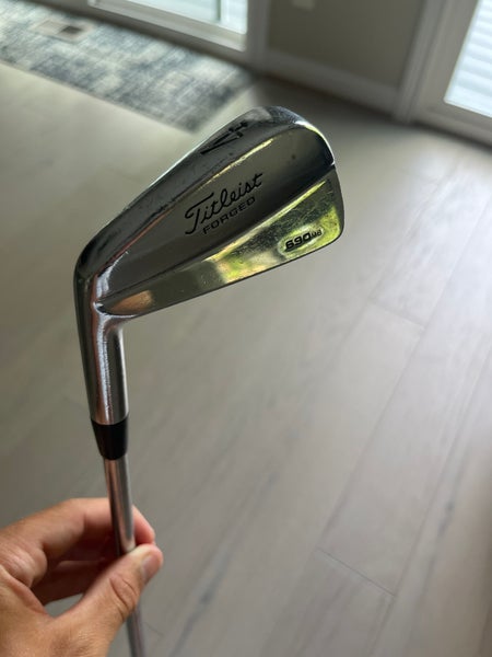 Titleist 4 iron 690.MB Left Hand Stiff Flex