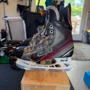Bauer Vapor X 7.0 Hockey Skates Regular Width  Size 6.5 (Used)