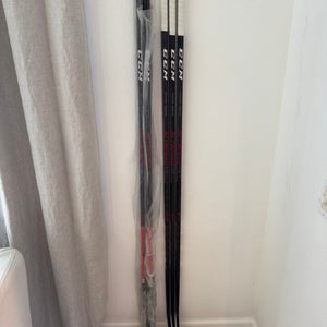 5 CCM JetSpeed FT3 Pro Hockey Stick (2 brand new in wrapping - 3 used in good condition) Left handed