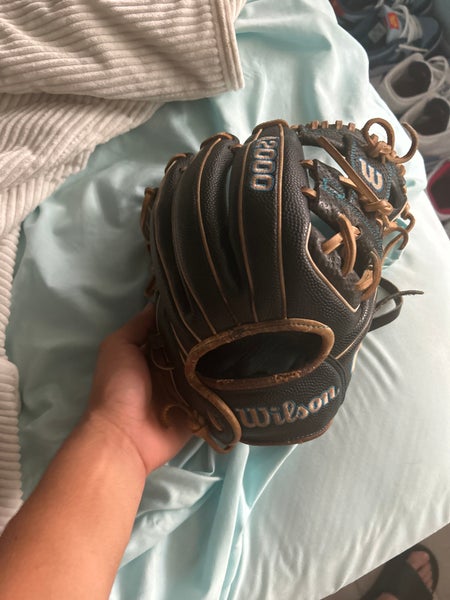 Wilson RH Infield DP15 A2000 Baseball Glove 11.5" (Used)