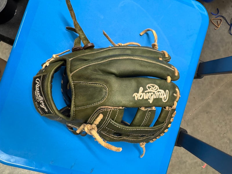 Rawlings RH Infield Heart of the Hide Baseball Glove 12.25" (Used)