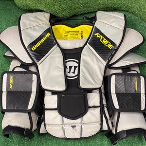 Intermediate Medium Warrior RX3E+ Goalie Chest Protector (Used)