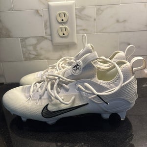 White Men's Size M 11.0 (W 12.0) Adult Nike Low Top Alpha Huarache 7 Elite Molded Cleats (Used)