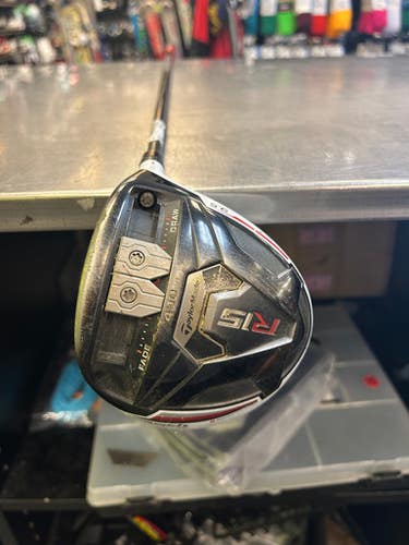 Used Taylormade R15 Mens Driver RH 9.5 Degree 11339-S000191022