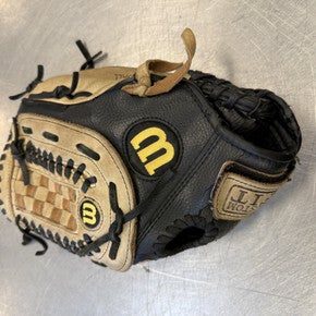 Used Wilson A450 BB/SB Glove RH Throw Black 11 1/2" 11339-S000191006