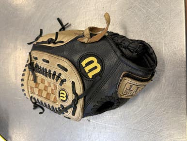 Used Wilson A450 BB/SB Glove RH Throw Black 11 1/2" 11339-S000191006
