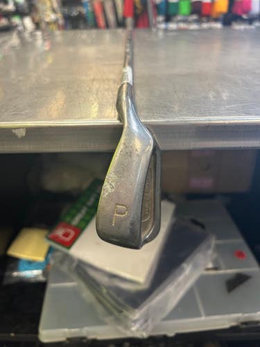 Used PW Golf Wedge Mens RH Pitching Wedge 11339-S000190965