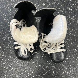 Used Bauer SUPREME ONE.4 Youth Hockey Skate Youth 13.0 11849-S000028861