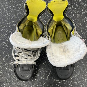 Used CCM SUPERTACKS Senior Hockey Skate Senior 5 11849-S000028862