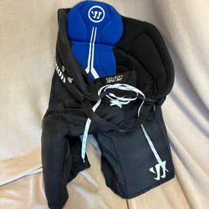 Youth Large Warrior Covert QRE 30 Hockey Pants (Used)