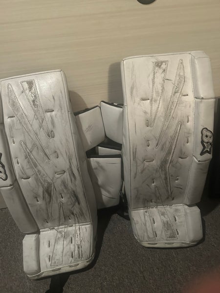 Youth 23" Brian's Netzero Goalie Leg Pads (Used)