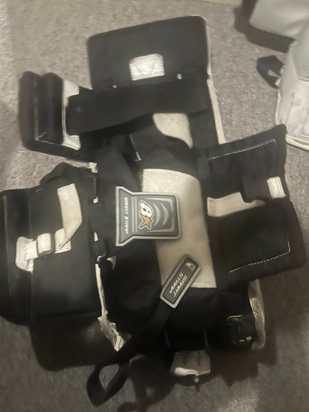 Youth 23" Brian's Netzero Goalie Leg Pads (Used)