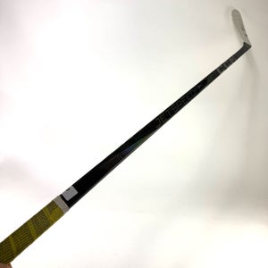 Used Left Black CCM Jetspeed FT7 Pro | 80 Flex P28 Curve Grip | D252
