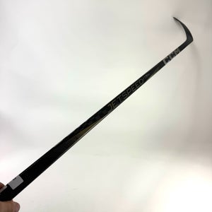 New Right Black CCM Jetspeed FT7 Pro | 80 Flex Mackinnon Pro Curve Grip | D260