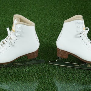 JACKSON ULTIMA EXCEL GIRLS FIGURE ICE SKATES MARK II 8-2/3 SIZE 3C, WHITE ~ WOW!