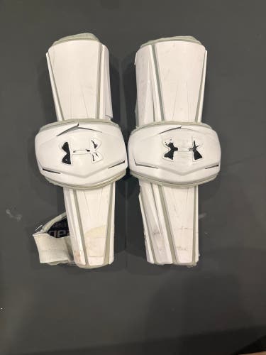 Large Adult Under Armour Revenant Arm Pads (Used)