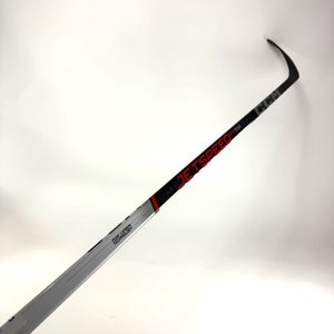 New Right CCM Jetspeed FT team | 70 Flex P90TM Curve Grip | D280